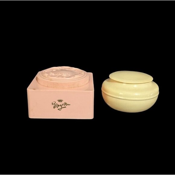 Vintage Colonial Court / white shoulders Powder Containers Pink Yellow Retro - Picture 1 of 9